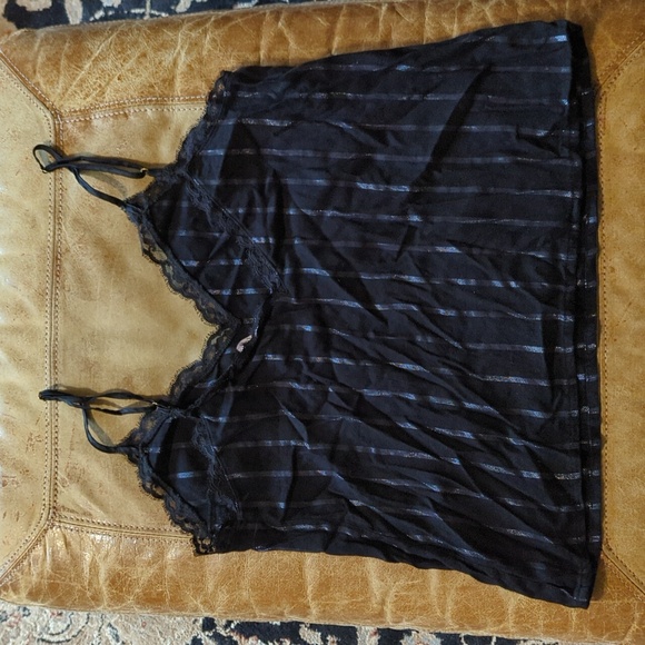 Victoria Secret Love Cami Medium - Picture 4 of 5